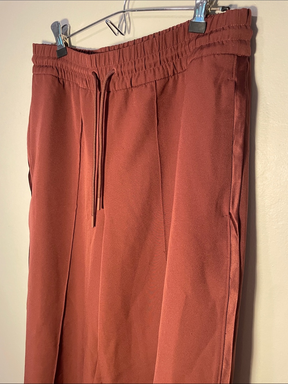 Athleta Women's Endeavor High Rise Relaxed Pants-Wine color